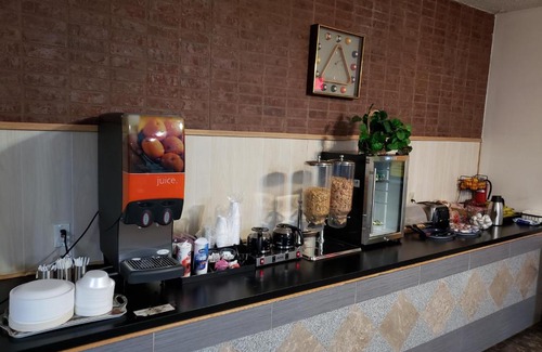 Evans Hotel | Americas Best Value Inn Greeley Evans