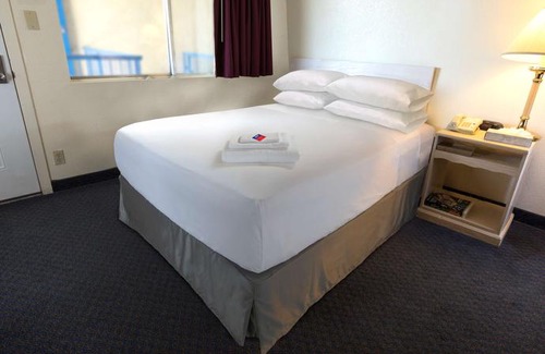 Forsyth Hotel | Americas Best Value Inn & Suites Forsyth
