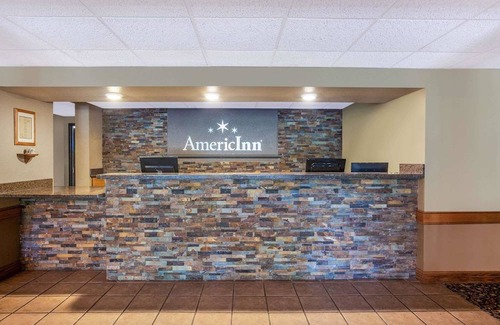 White Bear Lake Hotel | AmericInn by Wyndham White Bear Lake St. Paul