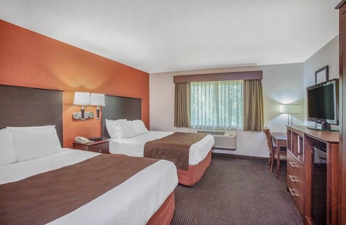White Bear Lake Hotel | AmericInn by Wyndham White Bear Lake St. Paul
