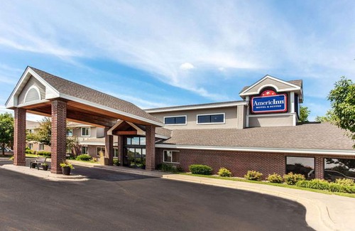 Stillwater Hotel | AmericInn by Wyndham Stillwater