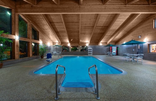 Apple Valley Hotel | AmericInn by Wyndham Apple Valley