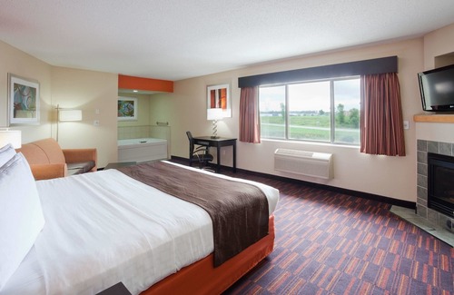 Shakopee Hotel | AmericInn by Wyndham Shakopee Near Canterbury Park