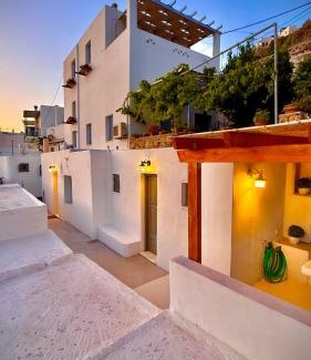 Skyros Town Apartment | Amerissas studios 1