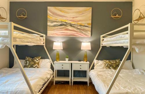 Vista Villa | Amethyst Hearth - Family Spa Serenity, Zoo, Beach, Disneyland, Legoland