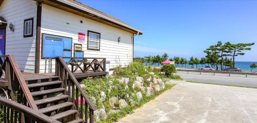Sokcho House | Amigas Ocean View Pension