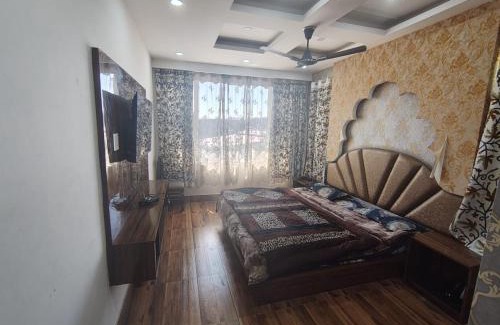 Kedarnath House | Amol Guest House