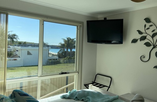 Tura Beach Apartment | "Amore" at Villa Del Mare - Beach Front Guest Suite