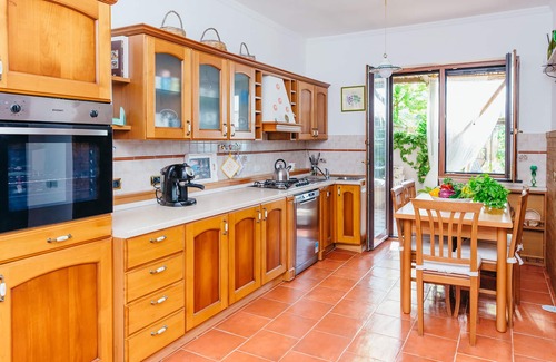 Sant'Agnello Villa | AMORE RENTALS - Villa Tina with Swimming Pool, Sea View, Garden and Parking