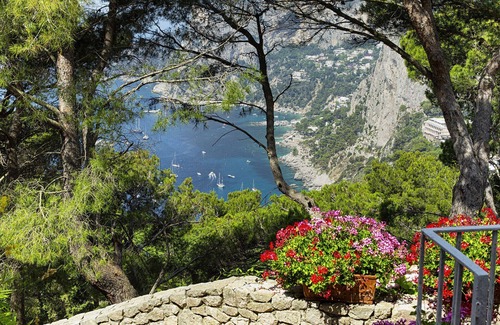 Capri Villa | AMORE RENTALS - Villa Polifemo with Swimming Pool, Sea View, Terrace and Garden