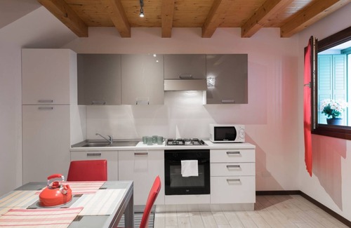 San Zeno Apartment | Ampio alloggio con due camere da letto