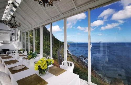 Ruifang House | Ample Villa 小希臘民宿