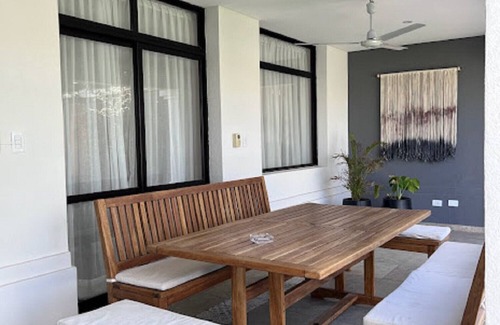 Chacras de Coria House | Amplia y luminosa casa con excelente ubicación