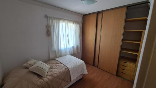 San Nicolas de los Arroyos Apartment | Amplio Dpto centrico, 2 habitaciones para 4 personas