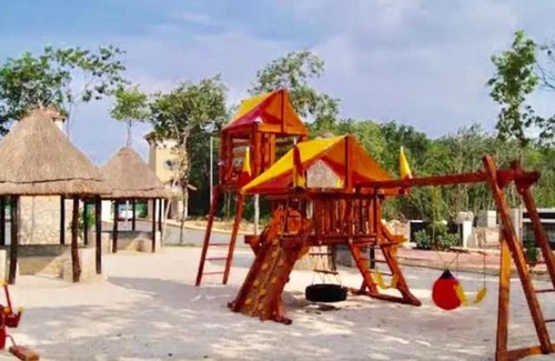 Puerto Juarez Apartment | Amplio Departamento a 10 Min de la Playa con Alberca e Internet