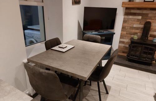 Stranorlar House | Amy's Place Charming 3 Bed House Donegal Sleeps 5
