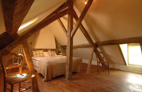 Larochemillay House | Anémone Sauvage