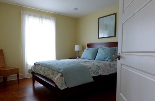 Decorah Apartment | An amazing flat on Water Street in downtown Decorah
