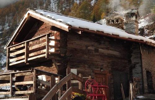 Bionaz Ski Chalet | An ancient fairy-tale rascard, a chalet surrounded by nature