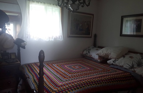 Jersey Cove Cottage | An Artists Paradise !nnAn Artists Paradise!nnPrivate oceanfront property.