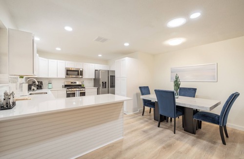 Quail Hollow House | An Austin Gem: Long Stay Discounts + NO Fees!