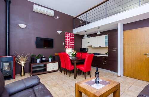 Mrcevo House | An authentic Dalmatian stone cottage on a hill, surrounded by unspoiled nature in the heart of the D