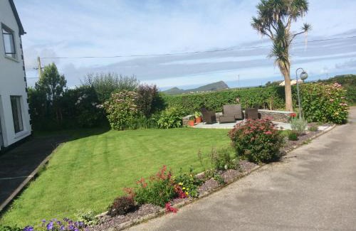 Bothar Bui Bed & Breakfast | An Dooneen, The Hurley Farm B&B
