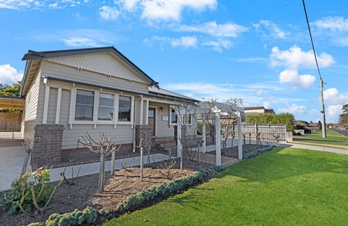 Paynesville House | An enchanting vacation experience in Victoria’s picturesque lakeside setting