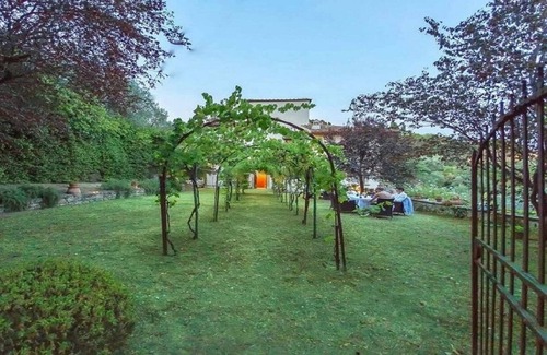 Careggi Rifredi Villa | AN EXCEPTIONAL 15TH CENT RENAISSANCE TUSCAN VILLA ON THE FIRST HILLS OF FLORENCE