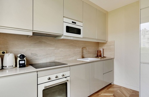 Necker Apartment | An Exceptional 3-BR/2BA in Invalides