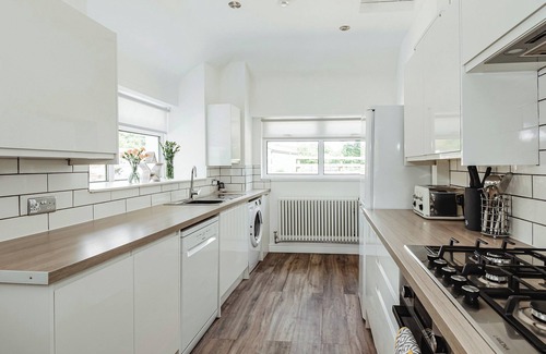Dalry Cottage | An ideal cottage for friends and family to enjoy a relaxing break.