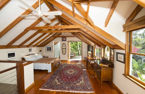 Balmain Bed & Breakfast | An Oasis in the City is a Solar powered B&B 10 minutes from central Sydney