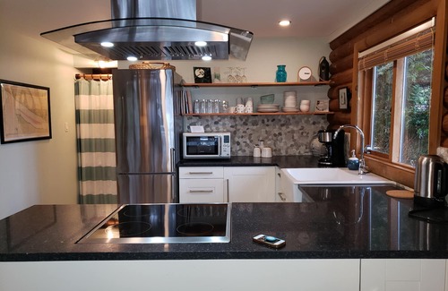 Juan de Fuca Electoral Area Cottage | An Oceanfront Cottage with Stunning Views and Direct Beach Access