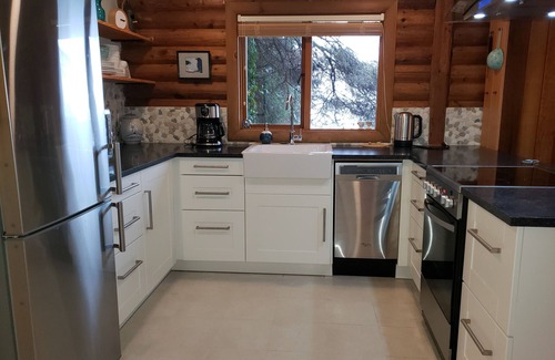 Juan de Fuca Electoral Area Cottage | An Oceanfront Cottage with Stunning Views and Direct Beach Access