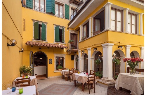 Caprino Veronese Hotel | an old locanda that is an italian landmark ... about 200 years old "TRIPLE 2"