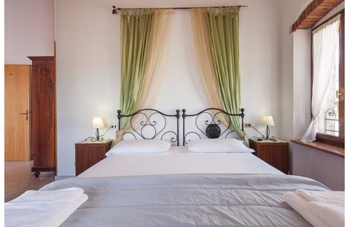 Caprino Veronese Hotel | an old locanda that is an italian landmark ... about 200 years old "DOUBLE 3"