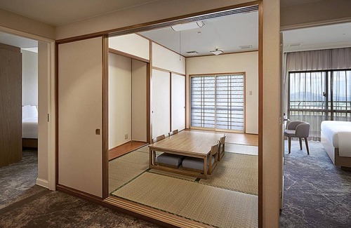 Kadena-cho Hotel | ANA Crowne Plaza Resort Okinawa Uruma Hills by IHG