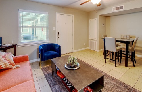 Galveston Condo | Anchor by Pleasure Pier #1: Updated Condo Community, Heart of the City