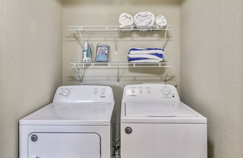 Galveston Condo | Anchor by Pleasure Pier #2: Updated Condo Community, Heart of the City