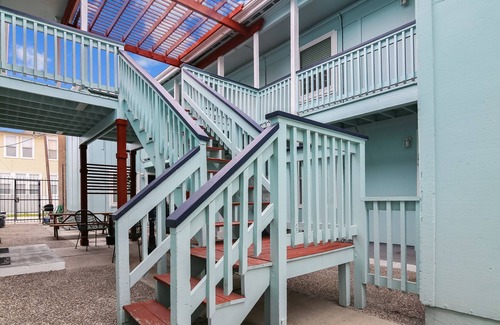 Galveston Condo | Anchor by Pleasure Pier #6: Updated Condo Community, Heart of the City