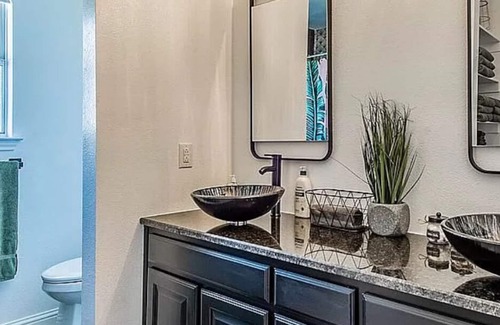 Little Elm House | **Anchor Hosting** Charming 2 Bedroom home