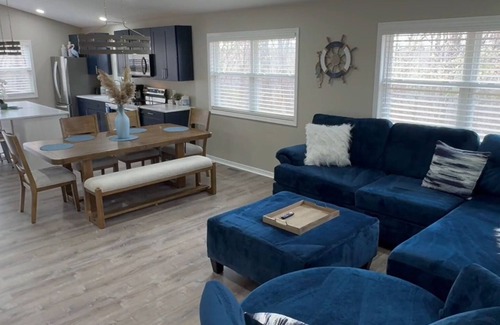 Mountain Home Cabin | Anchor's Pointe Lodge at Fish & Fiddle Family Resort & Extended Stay