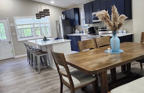 Mountain Home Cabin | Anchor's Pointe Lodge at Fish & Fiddle Family Resort & Extended Stay