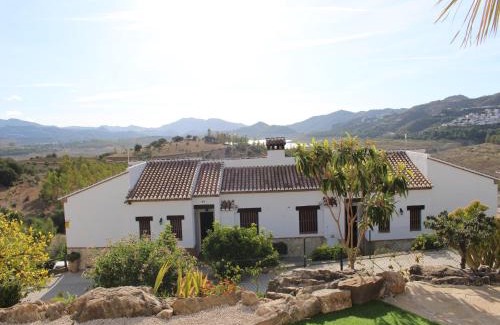 Vinuela House | Andalusian Family Getaway