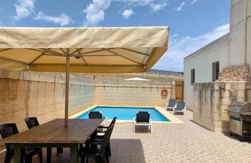 Victoria House | Andar Farmhouse