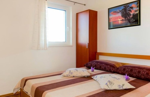 Milohnici Apartment | Andjelka (KRK310) by Interhome