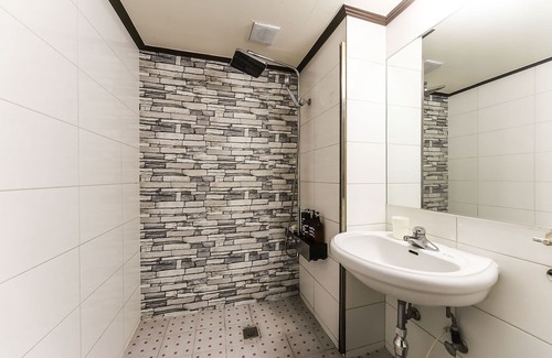 Andong Hotel | Andong Okdong Equus