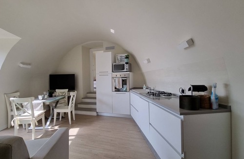 Andora Villa | Andora Pinamare - Appartamento in Villa con Giardino, Privacy uso Esclusivo