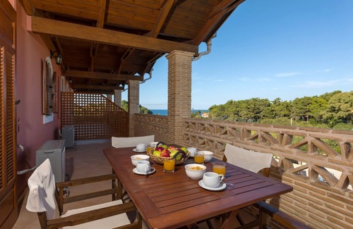 Ano Vasilikos Apartment | Anemomylos Studios - Attic Two-Bedroom Apartment
