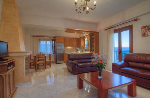 Skepasti Villa | Anemomylos Villa II, with 45m² Private Pool & BBQ, Walking distance to amenities